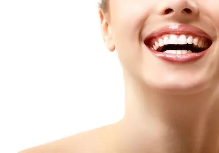 Baking Soda to Helps Whiten Teeth Naturally