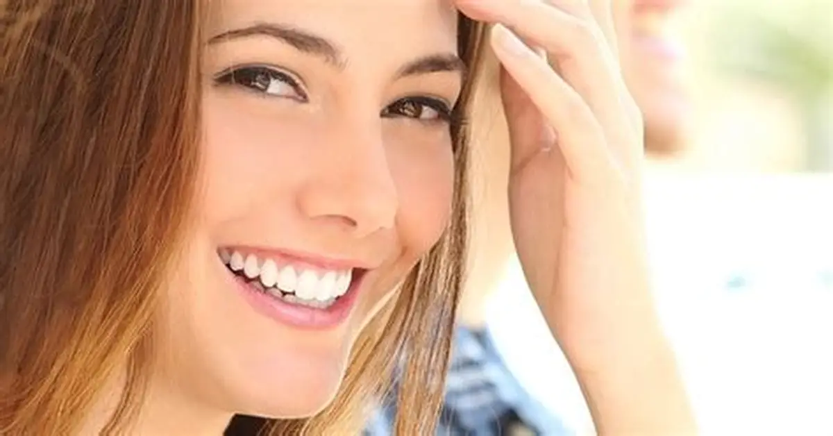 Custom Tray Whitening: A Safe and Effective At-Home Option