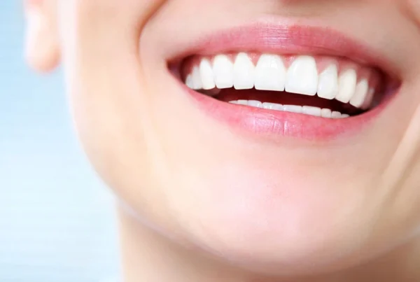 Cracked or Chipped Crowns: Repair or Replace?